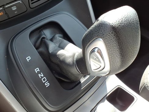 Used 2016 Ford Escape SE w/ Equipment Group 201A image 21