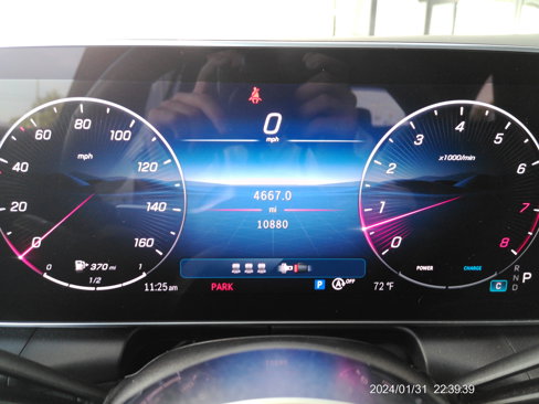 Certified 2025 Mercedes-Benz GLC 300 image 33