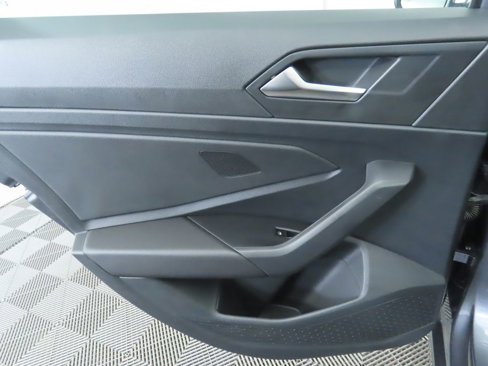 Certified 2024 Volkswagen Jetta SE image 27
