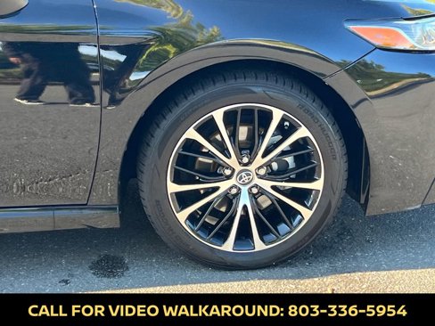 Used 2019 Toyota Camry L image 12