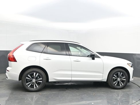 New 2025 Volvo XC60 B5 Core image 8