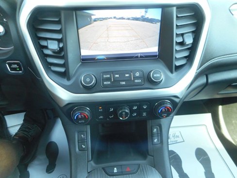 Used 2019 GMC Acadia SLT image 13