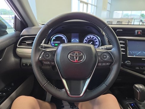 Used 2020 Toyota Camry SE image 21