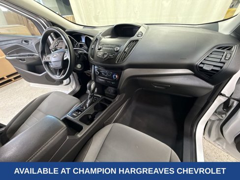 Used 2019 Ford Escape S image 38
