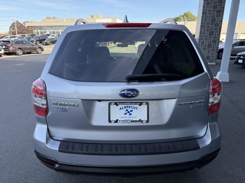 Used 2016 Subaru Forester 2.5i Premium image 4