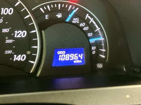 Used 2014 Toyota Camry LE image 8