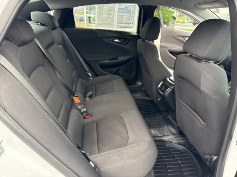 Used 2020 Chevrolet Malibu LT image 31