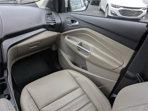 Used 2019 Ford Escape SEL image 17