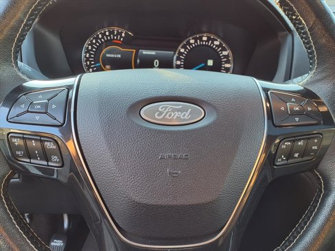Used 2018 Ford Explorer Platinum image 13