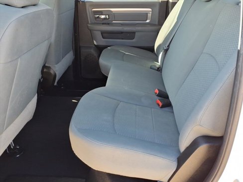 Used 2020 RAM 1500 Classic SLT image 16