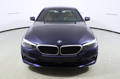Used 2018 BMW 530i w/ Premium Package image 2