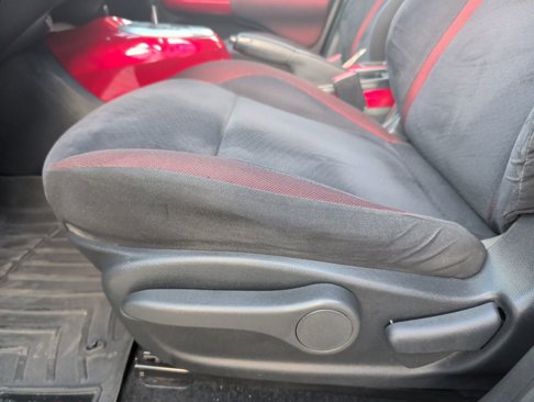 Used 2013 Nissan Juke SV image 9