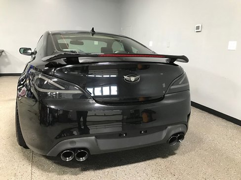 Used 2012 Hyundai Genesis 3.8 image 4