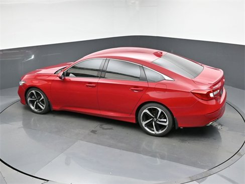 Used 2018 Honda Accord Sport image 19