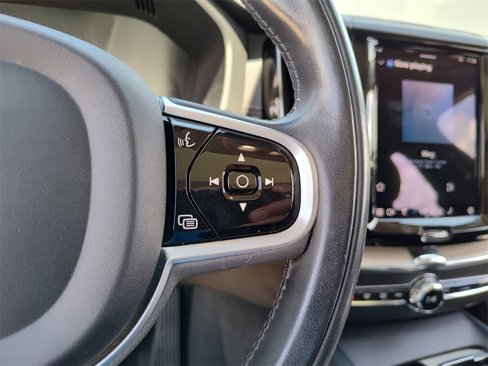 Used 2022 Volvo XC60 B5 Inscription w/ Advanced Package image 27