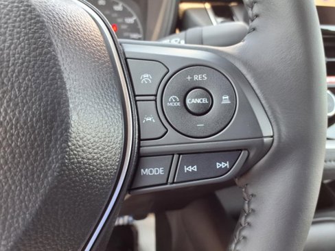 New 2025 Toyota Corolla SE image 17