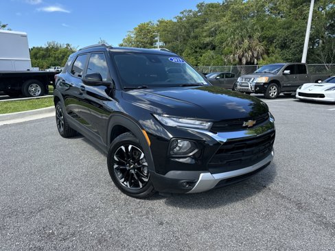 Used 2023 Chevrolet TrailBlazer LT w/ Convenience Package image 2
