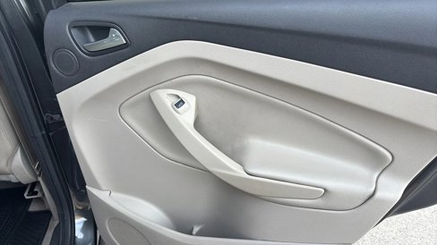 Used 2015 Ford Escape Titanium image 31