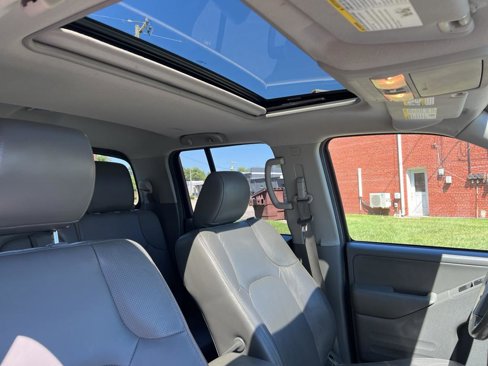 Used 2019 Nissan Frontier SL image 23