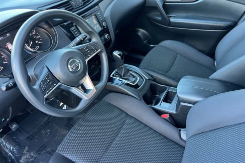 Used 2019 Nissan Rogue Sport S image 10