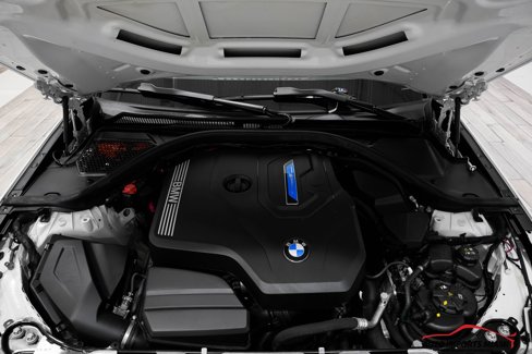 Used 2023 BMW 330e w/ M Sport Package image 33
