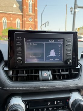 Used 2019 Toyota RAV4 LE image 21
