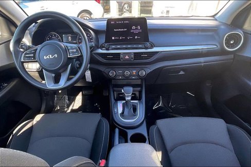 Used 2023 Kia Forte LXS image 13
