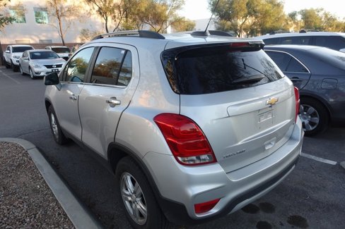 Used 2017 Chevrolet Trax LT w/ LT Convenience Package image 4
