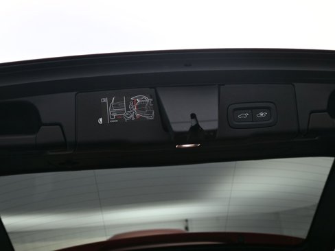 Certified 2021 Volvo XC60 T5 Inscription w/ Protection Package image 31