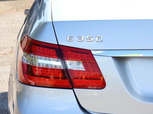 Used 2013 Mercedes-Benz E 350 Sedan image 17