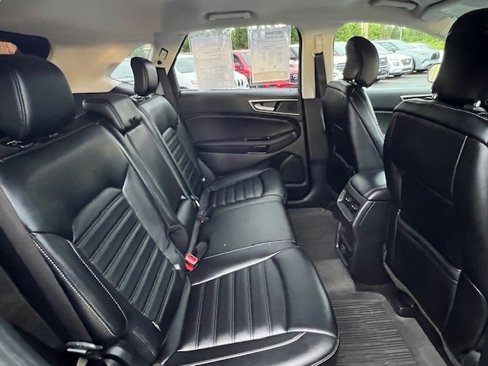 Used 2019 Ford Edge SEL w/ Equipment Group 201A image 15