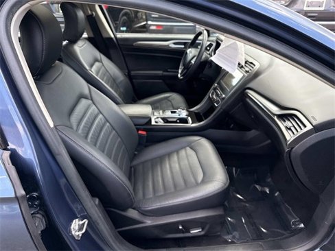 Used 2018 Ford Fusion SE w/ Equipment Group 602A image 9