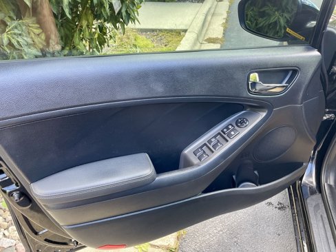 Used 2017 Kia Forte S image 18