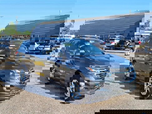Used 2020 Chevrolet Equinox LT image 18