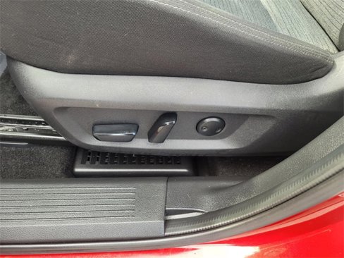 Used 2023 Nissan Rogue SV image 20