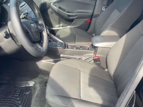 Used 2017 Ford Focus SE image 12
