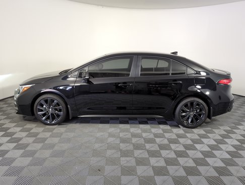 Used 2024 Toyota Corolla SE image 6