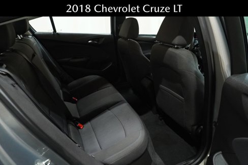 Used 2018 Chevrolet Cruze LT w/ Convenience Package image 16