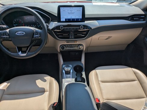 Used 2020 Ford Escape SEL image 16