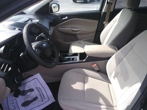 Used 2017 Ford Escape SE w/ Equipment Group 201A image 20
