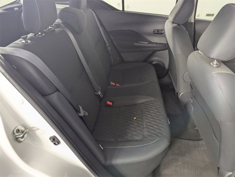 Used 2022 Nissan Kicks S image 32