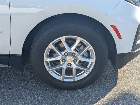 Used 2022 Chevrolet Equinox LS w/ Driver Confidence II Package image 11