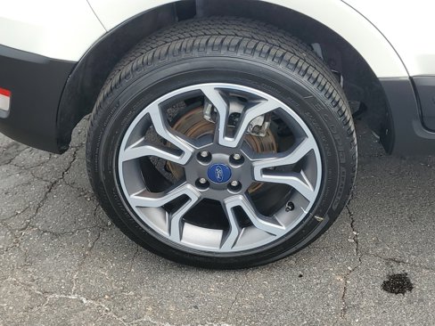 Used 2020 Ford EcoSport SES w/ SES Black Appearance Package image 7