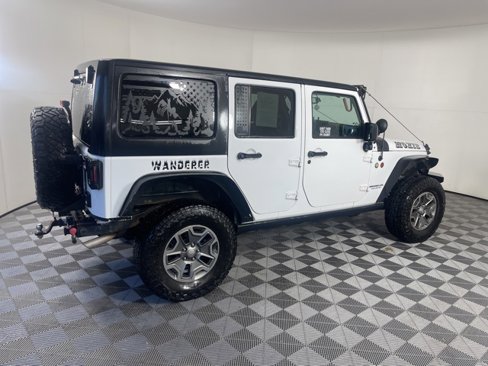 Used 2017 Jeep Wrangler Unlimited Rubicon w/ Connectivity Group image 8