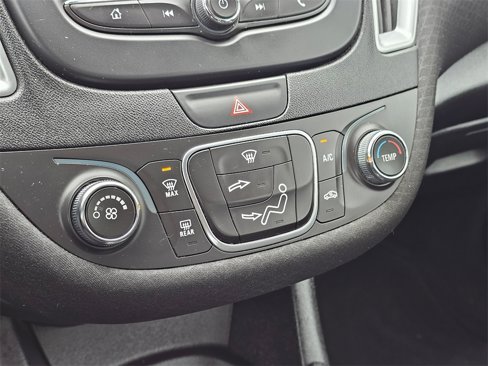 Used 2018 Chevrolet Malibu LS image 26