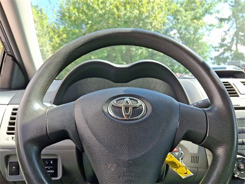 Used 2013 Toyota Corolla L image 17
