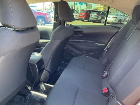 Used 2022 Toyota Corolla LE image 21