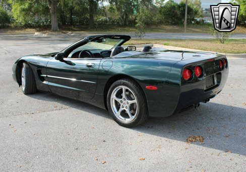 Used 2001 Chevrolet Corvette Convertible w/ Preferred Equipment Group2 image 9
