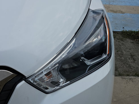 Used 2020 Nissan Kicks SR image 4