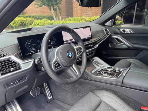 Used 2024 BMW X6 M60i w/ Executive Package image 23